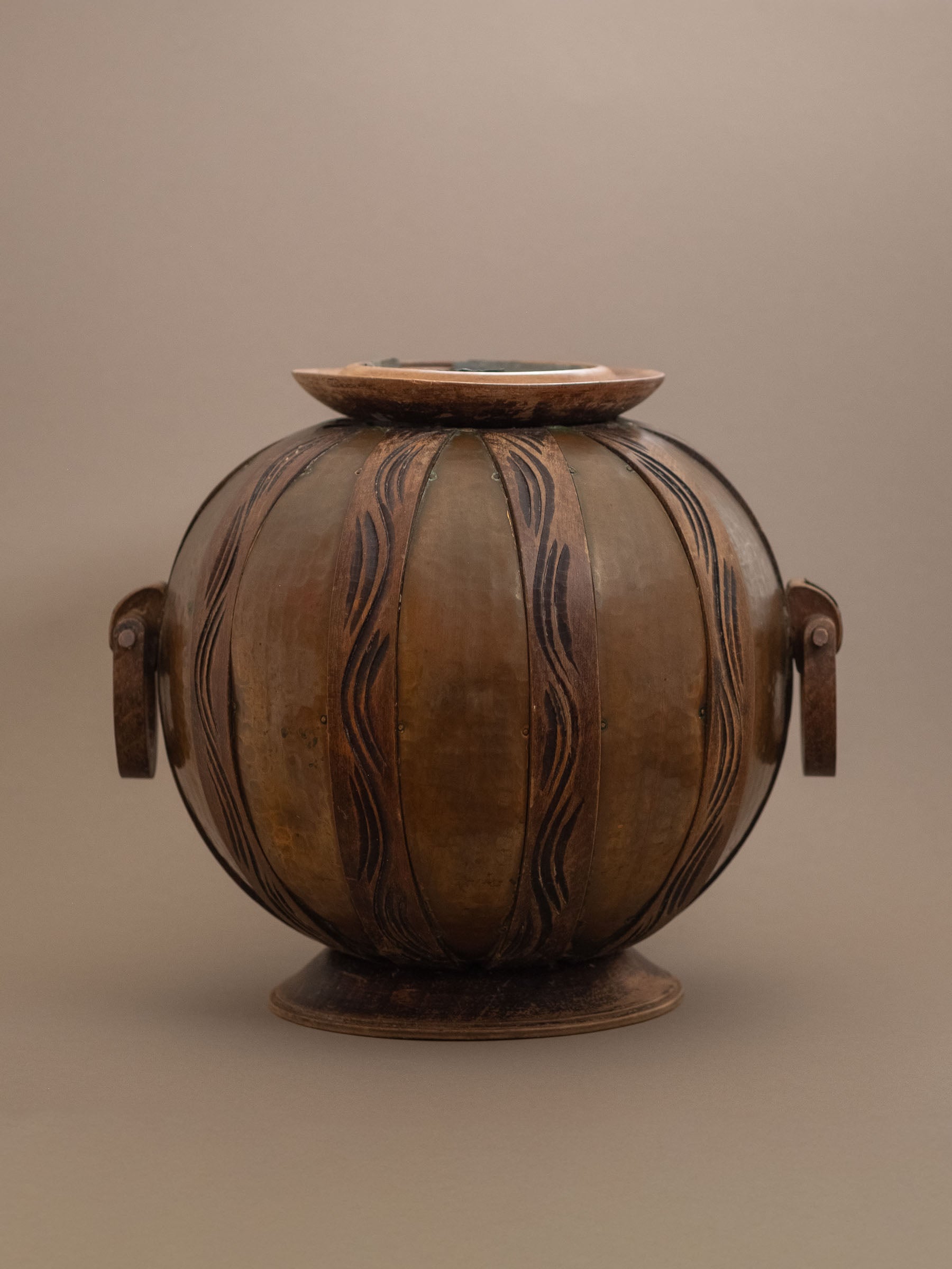 Full front view of attributed Gustave Serrurier-Bovy copper and carved wood Art Nouveau vase, Belgium, circa 1900.